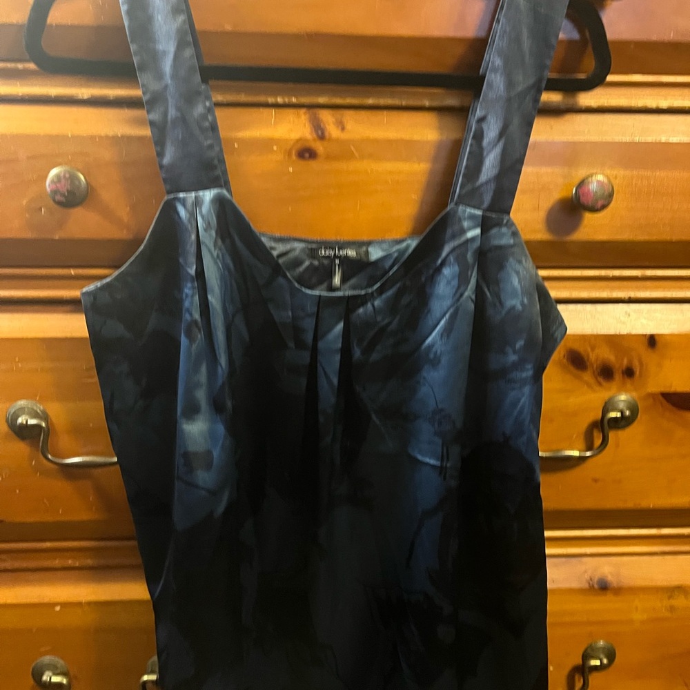 Daisy Fuentes🌼 Satin Women's Top